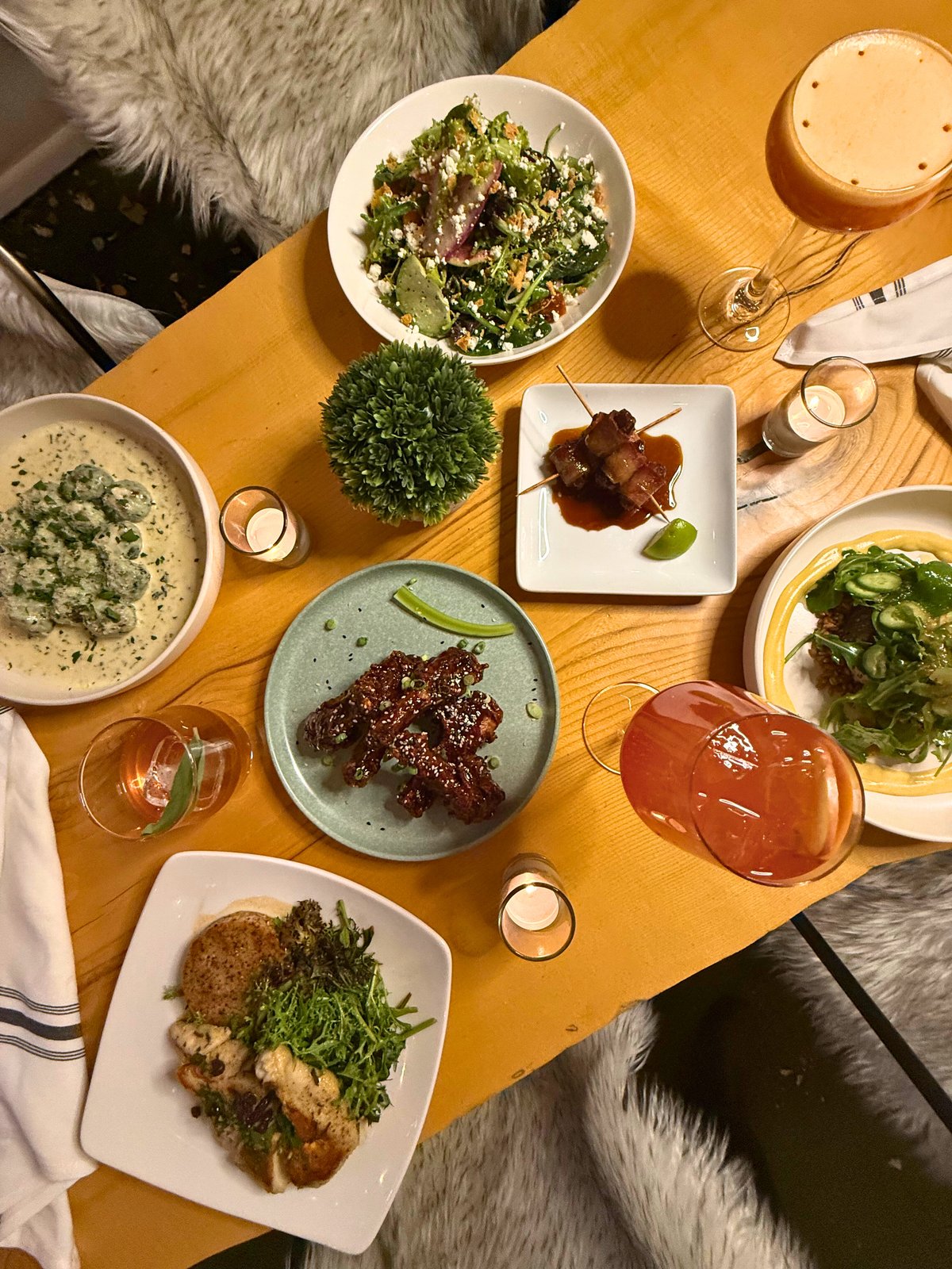 Large party dining at River and Woods